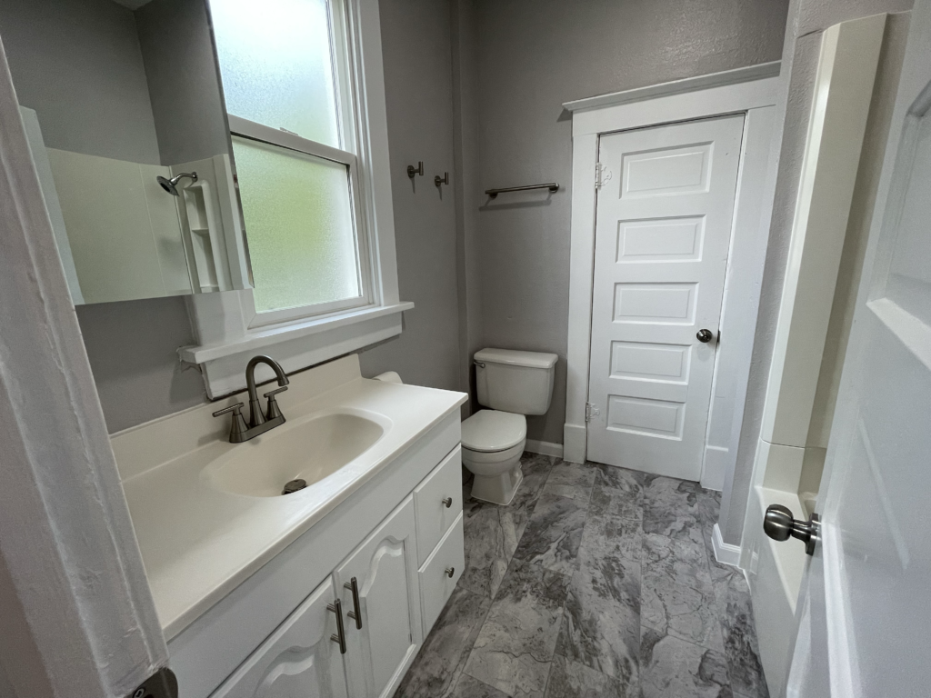 bathroom-remodel-lvt-flooring-installation-good-morning-contracting